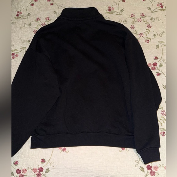 ALO Yoga Accolade 1/4 Zip Pullover - Black - Picture 3 of 3